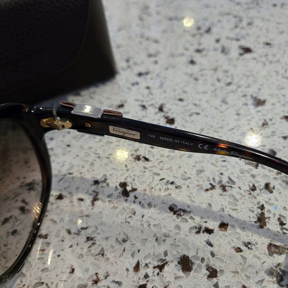 Salvatore Ferragamo Women’s Sunglasses – SF658SL 214 135 – New - Picture 9 of 15